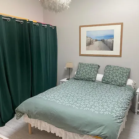 La Chambre De Veyrines 펜션 Mérignac